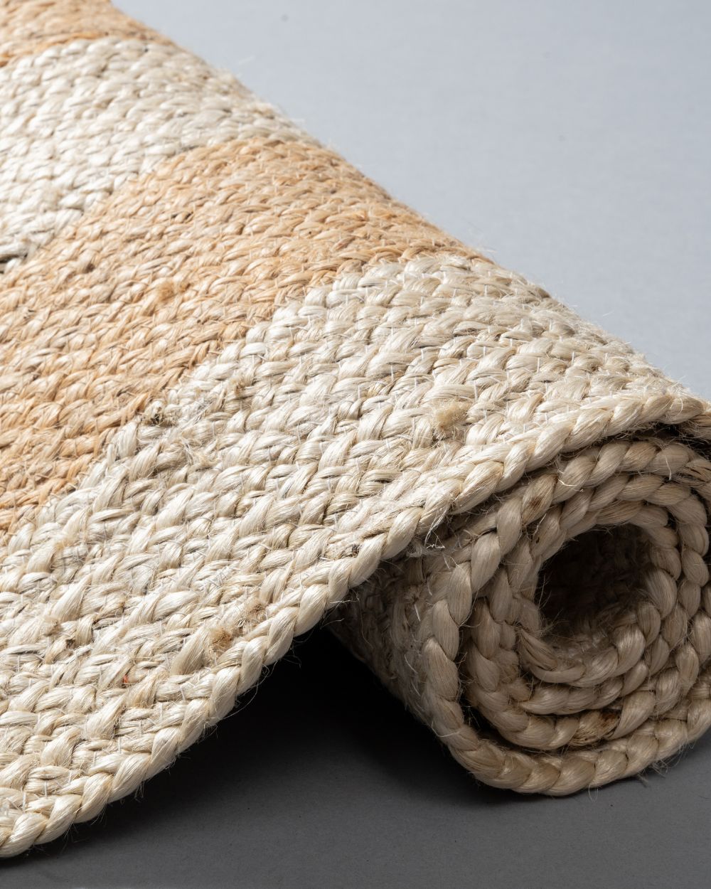 Ivory Seashell Scallop Rug