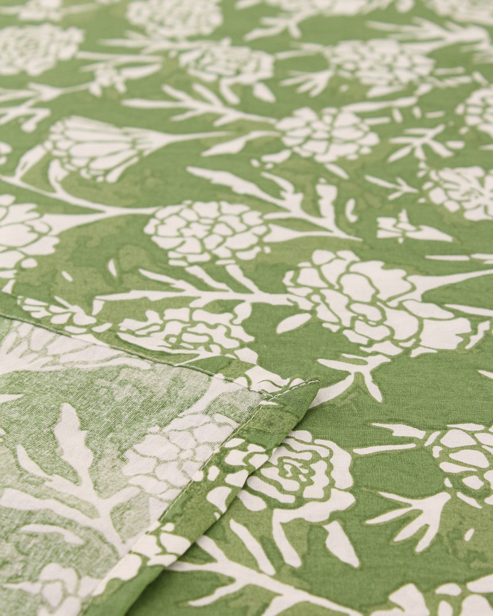 Genda Phool, Green - Queen Size Bedsheet Set 144TC