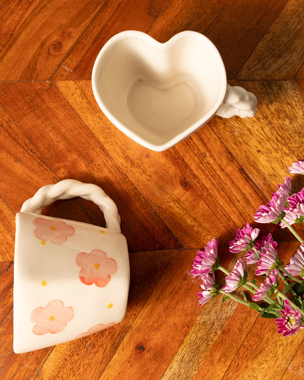Dil Mil- Heart Shaped mugs set of 2