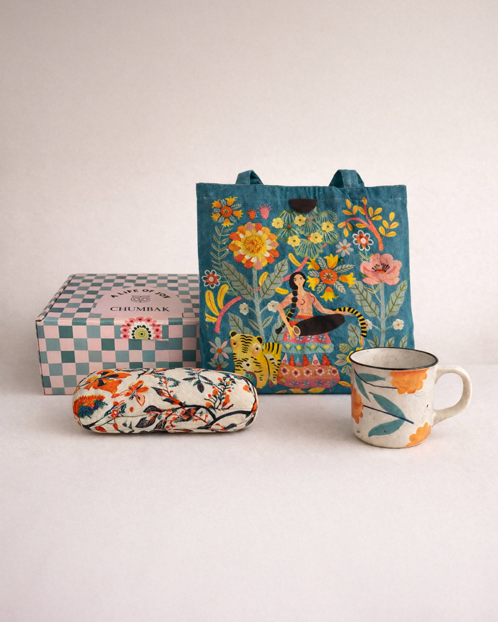 Travel & Pause Gift Set of 3 | Mother's Day Gift Hamper