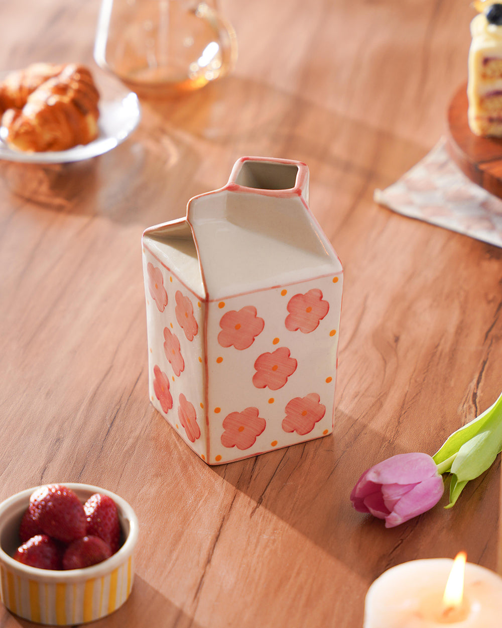 Aboli- Milk carton shaped vase