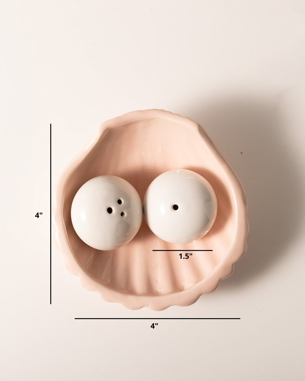 Amarkos- Seashell with pearls salt and pepper shaker