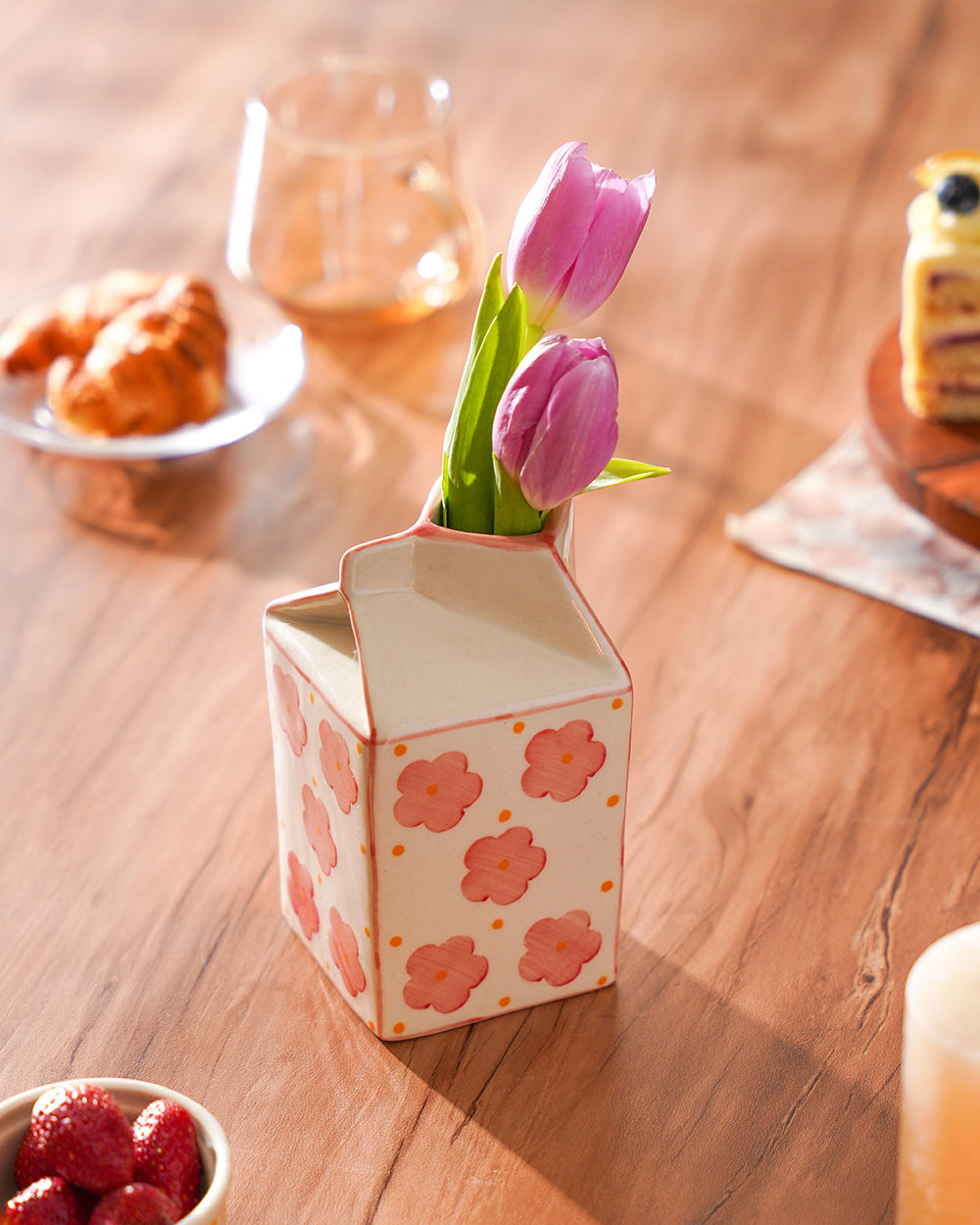 Aboli- Milk carton shaped vase