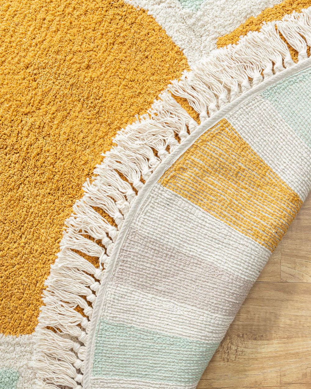 Sunrise Sunburst Tufted Rug