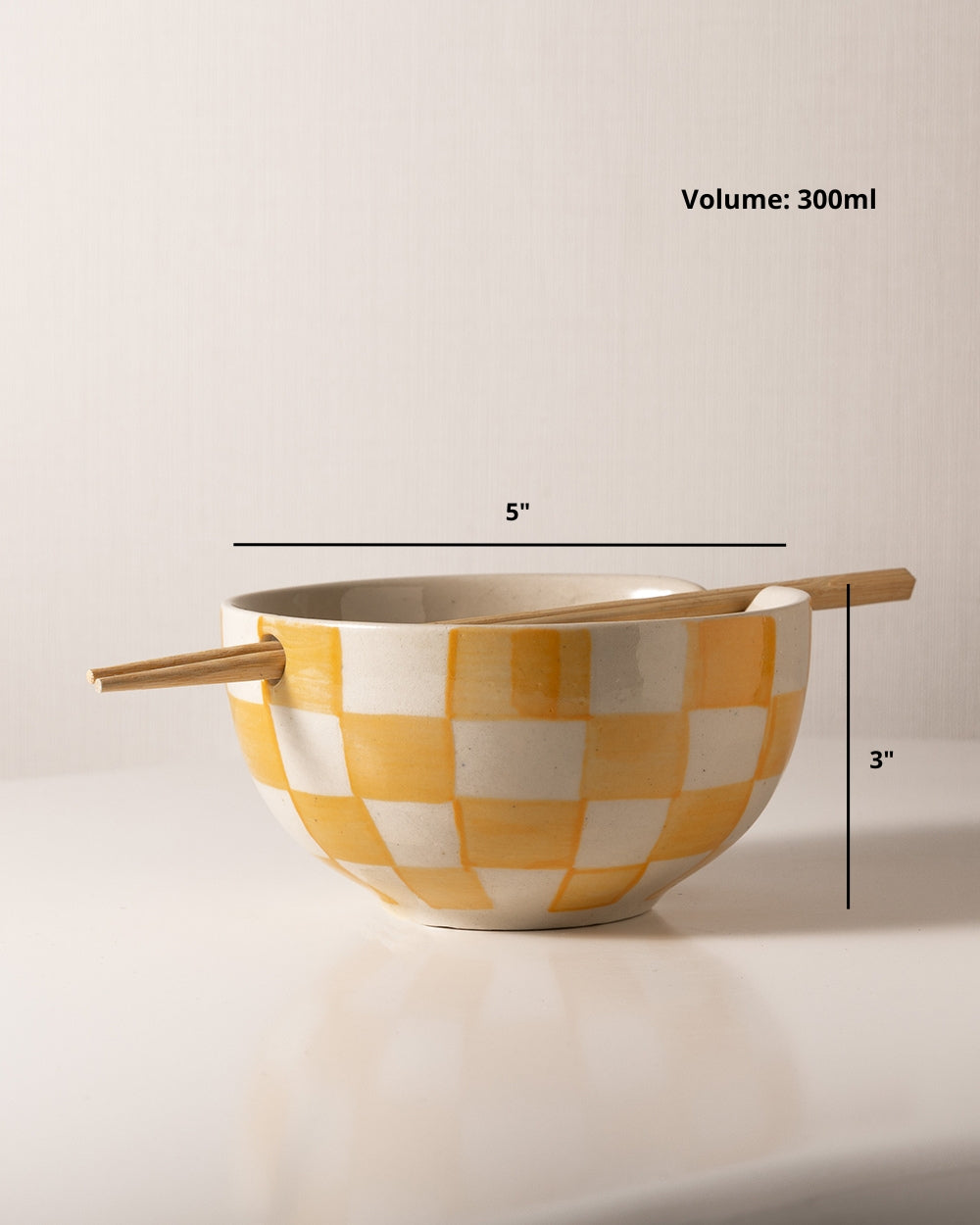 Ela- ramen bowl with chopstick holder