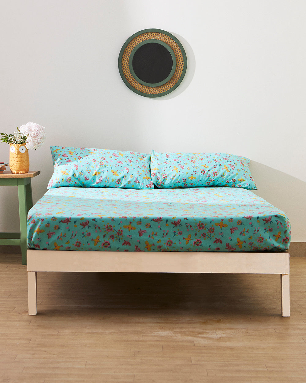 TEAL by Chumbak Arizona Hummingbird Bedsheet - Queen Size, 144TC, Green