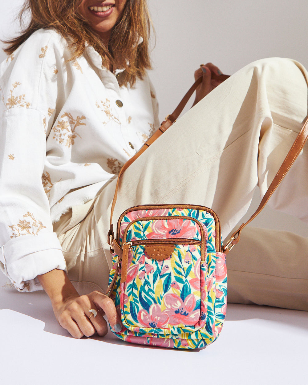 Sling bags chumbak Clearance