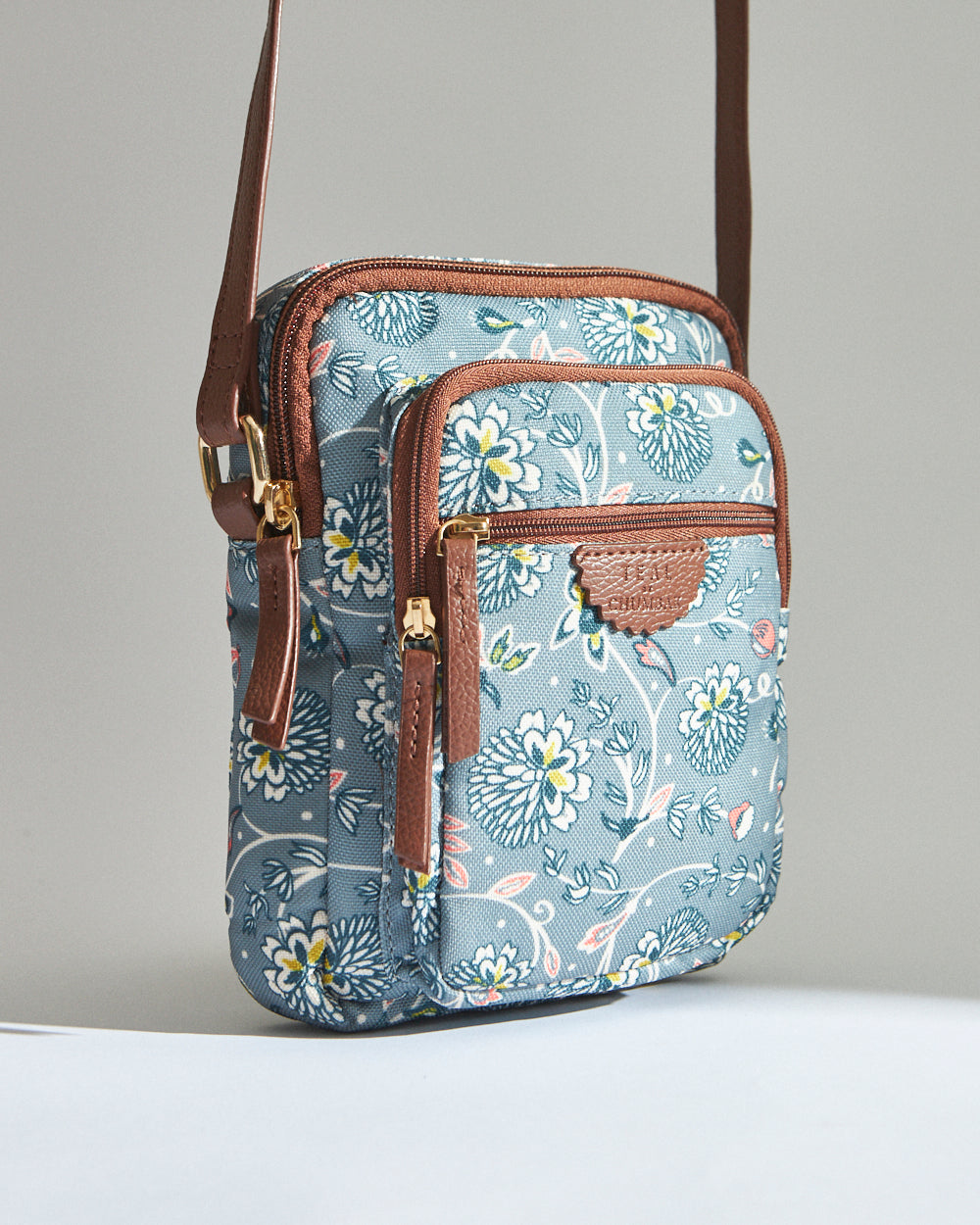 Teal by Chumbak Grey Bloom Wallet Sling Bag