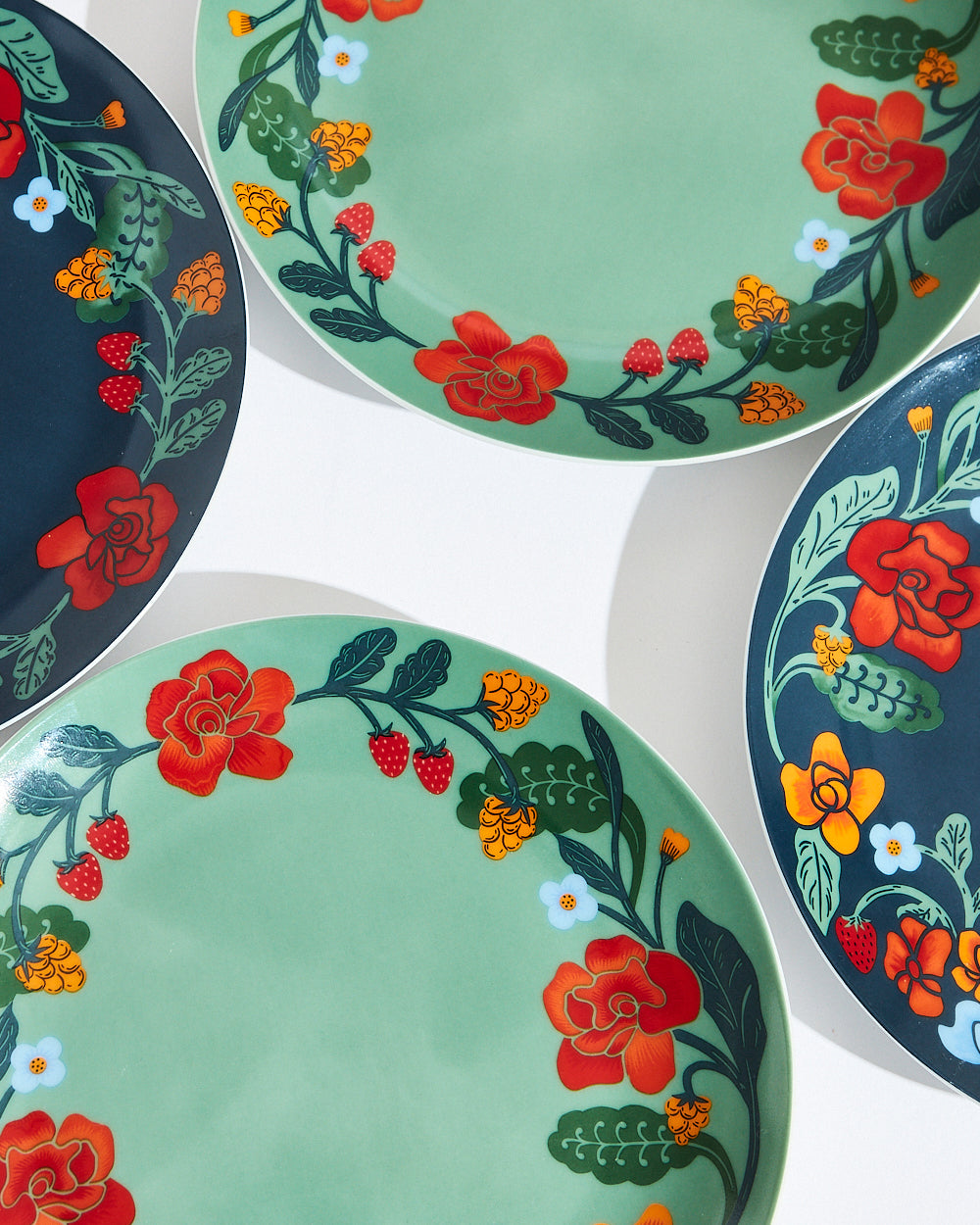 Tiara Bloom Snack Plates - Gift Set of 4