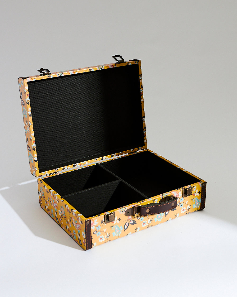 Pixel Paisley Ele Mini Trunk