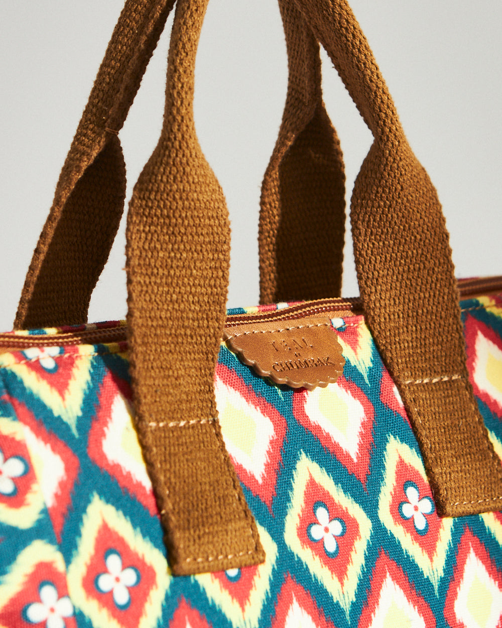 Teal By Chumbak Ikkat Glow Lunch Bag - Large