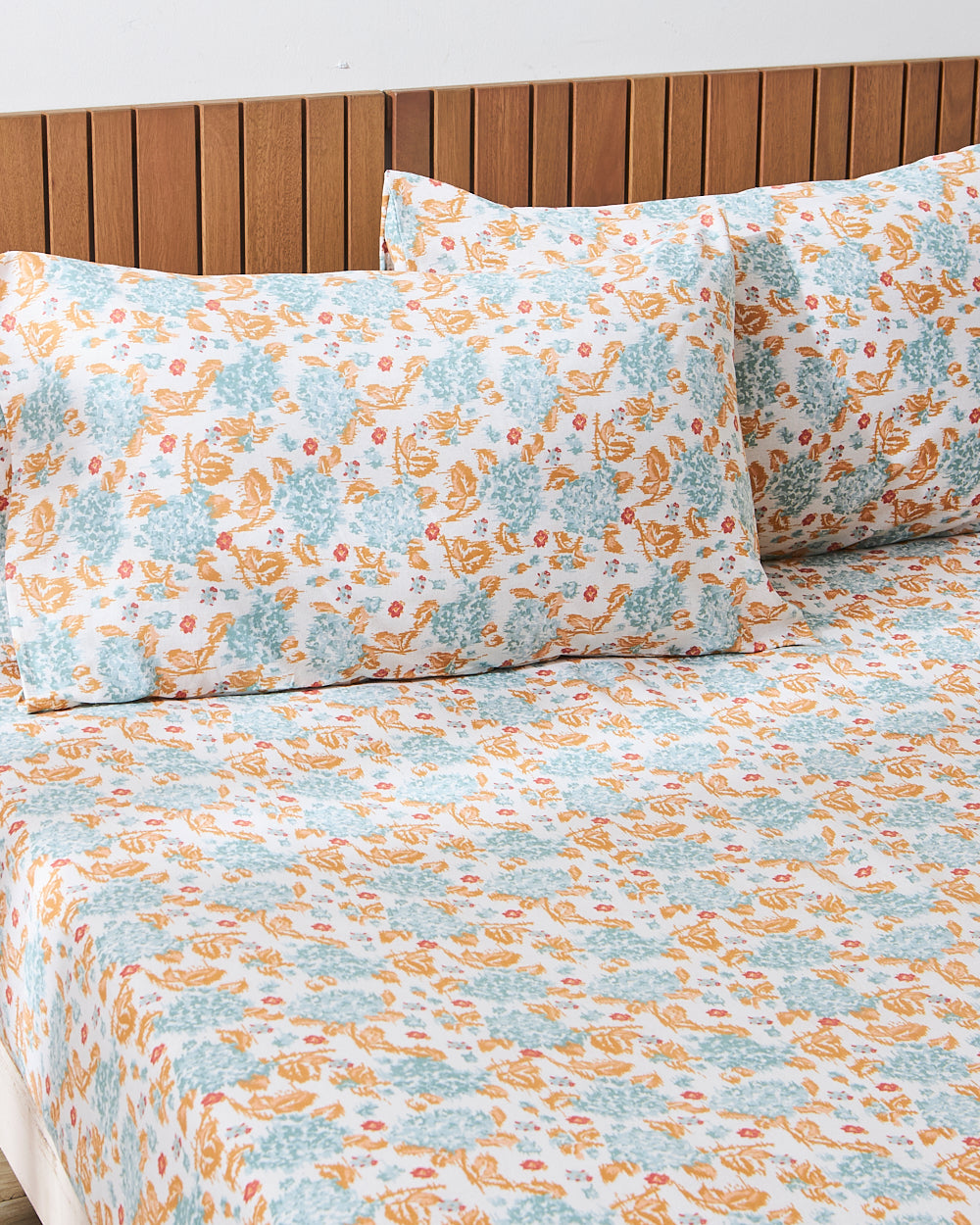 TEAL by Chumbak Pixel Florals Bedsheet, Teal - Queen size, 104 TC