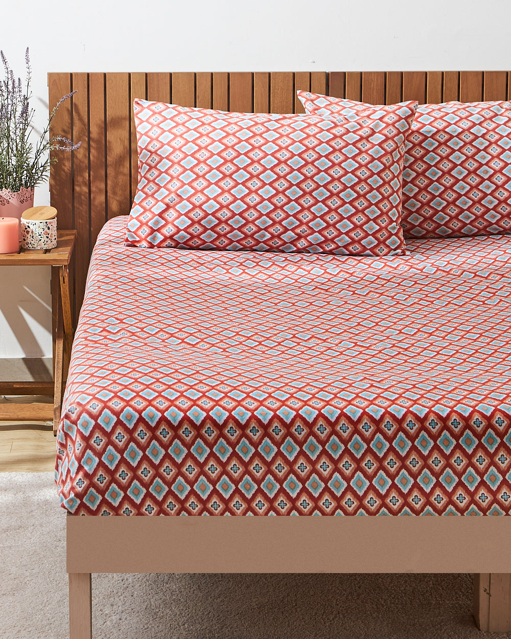 TEAL by Chumbak Ikat Glow Bedsheet, Red - Queen size, 104 TC