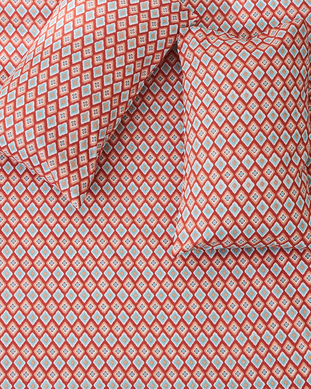 TEAL by Chumbak Ikat Glow Bedsheet, Red - Queen size, 104 TC
