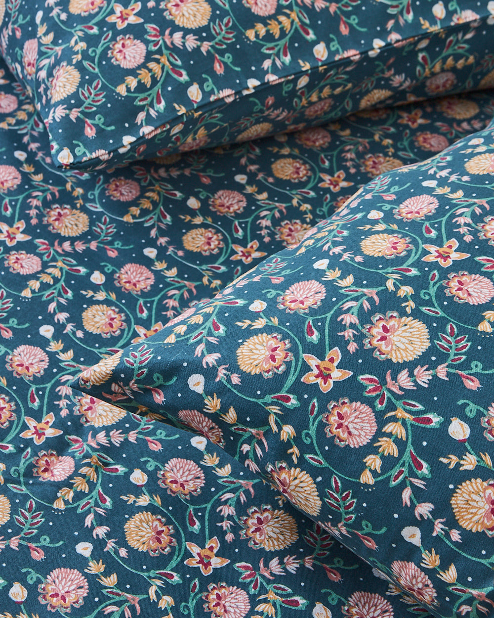 TEAL by Chumbak Big Bloom Bedsheet, Blue - Queen size, 104 TC