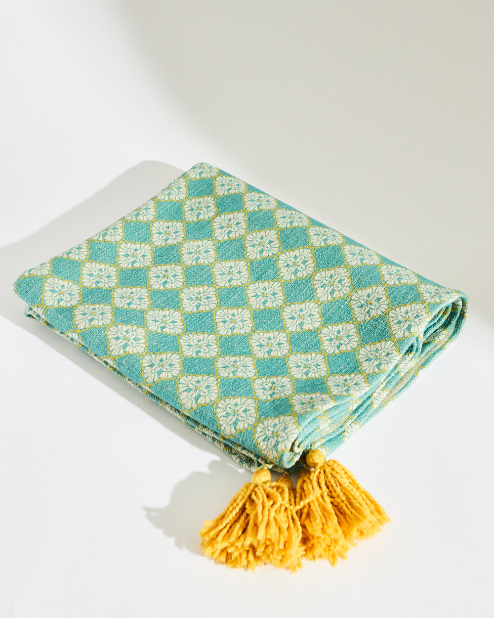 Pixel Jaal Throw, Mint