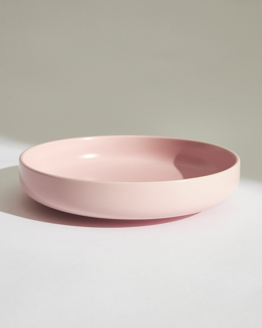 Essentials Shallow Bowl 8"