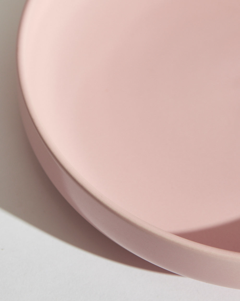 Essentials Shallow Bowl 8"