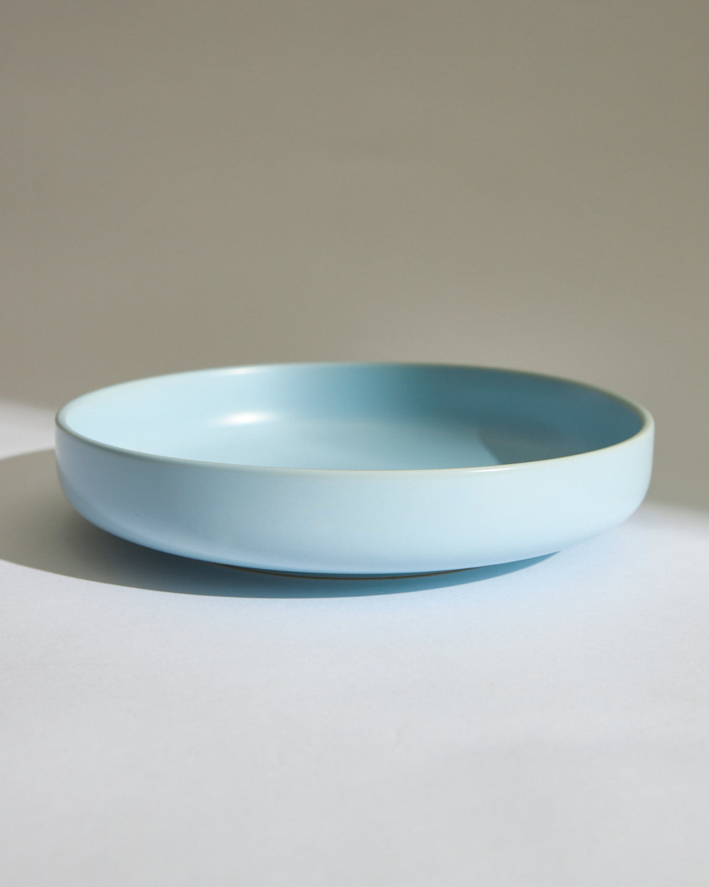 Essentials Shallow Bowl 8"