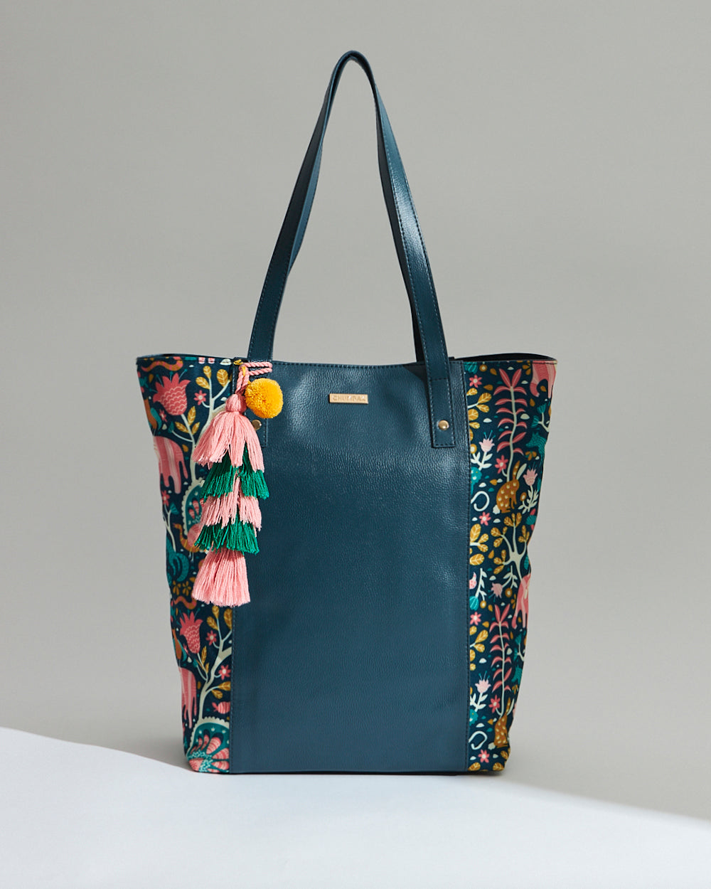 Sundarban Gondh Tassel Tote Bag