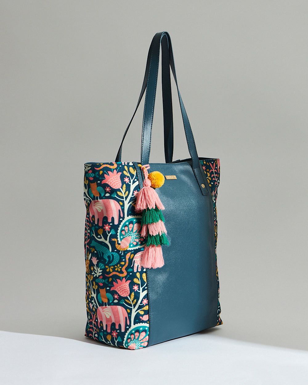 Sundarban Gondh Tassel Tote Bag