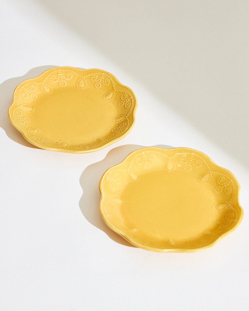 Essentials Lace Quarter Plate, Yellow