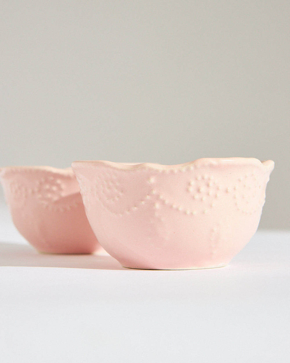 Essentials Lace Serving Bowl,Pink