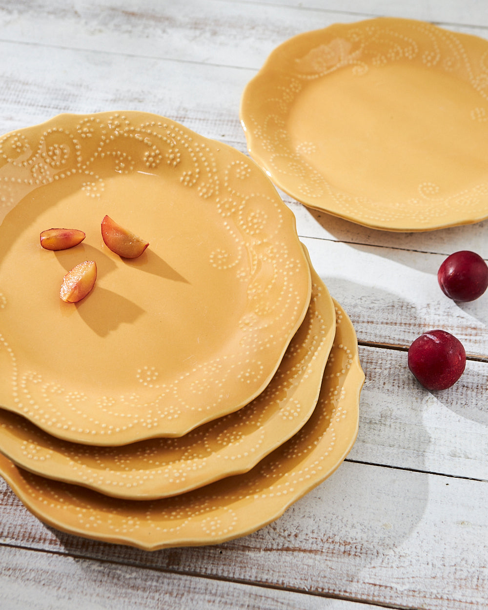 Essentials Lace Dinner Plate, Yellow