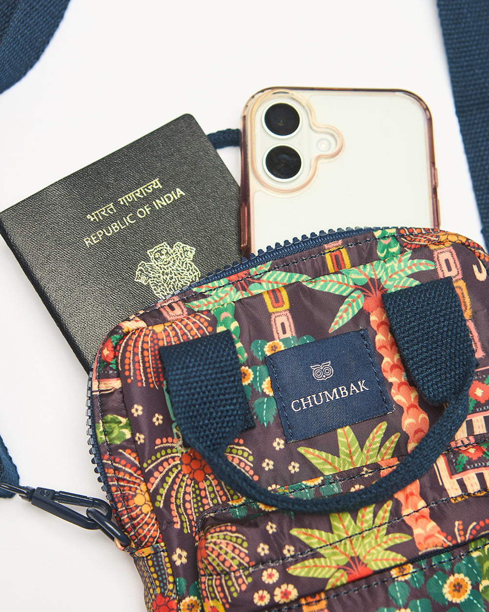 Nomad Mini Sling Bag - Tusker | Digital Nomad