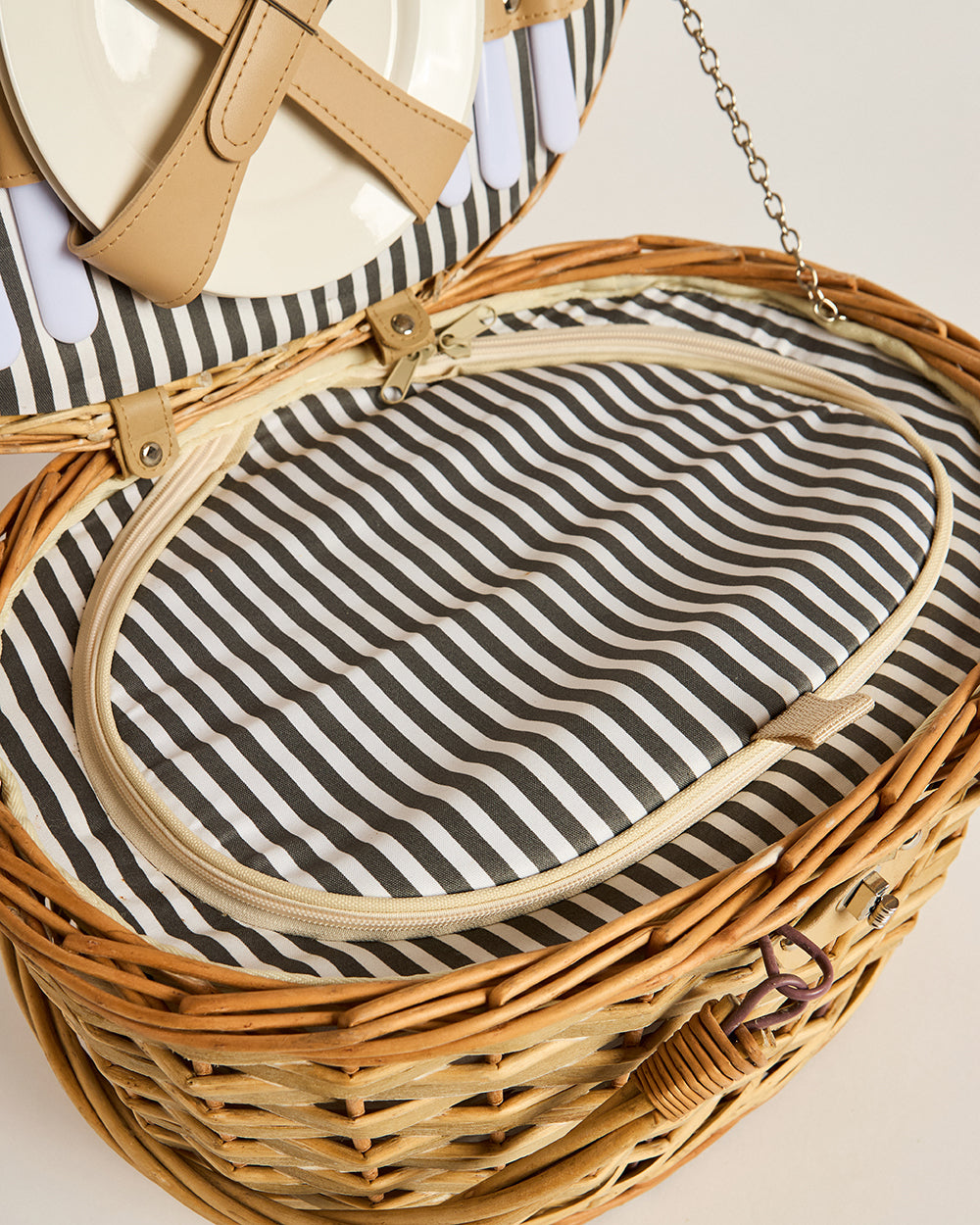 Bali Picnic Basket with Cutlery Set