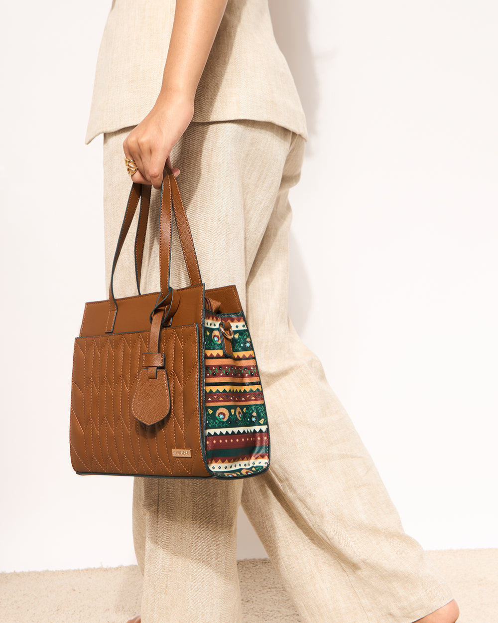 The Mara Handbag - Floral | Digital Nomad