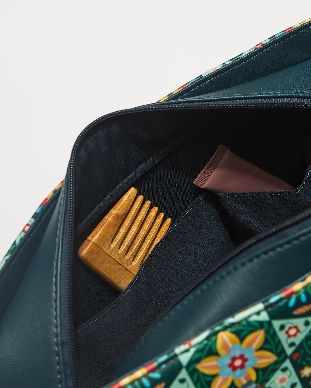 The Naples Tote – Floral | Digital Nomad