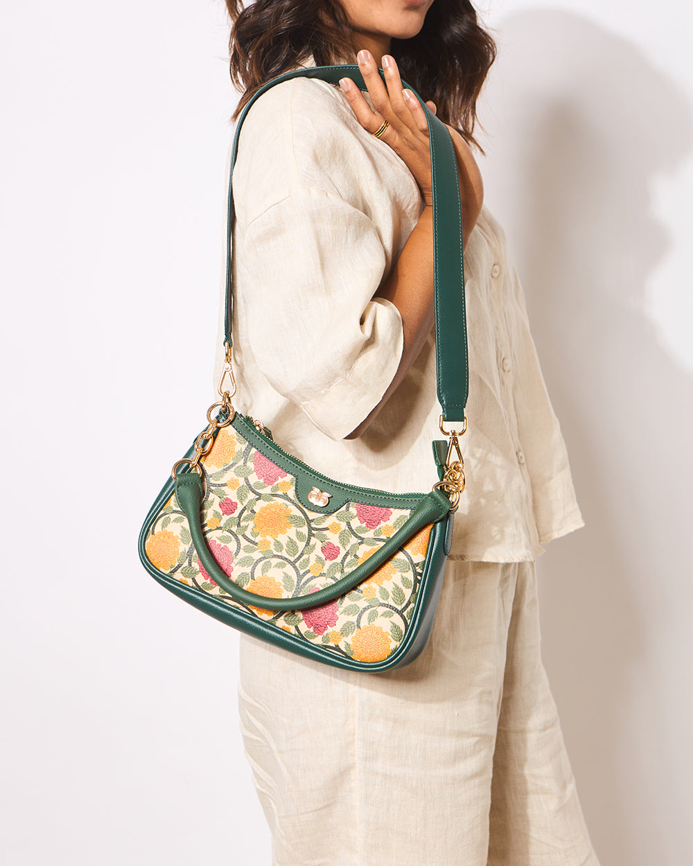 The Paris Baguette Sling | Palace Memoirs