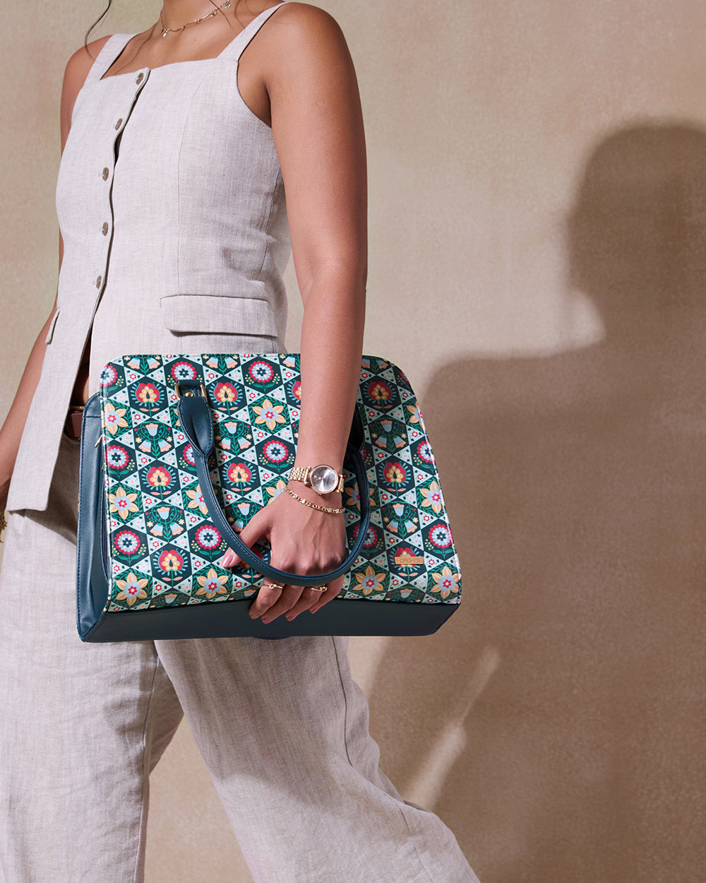 The Naples Tote – Floral | Digital Nomad