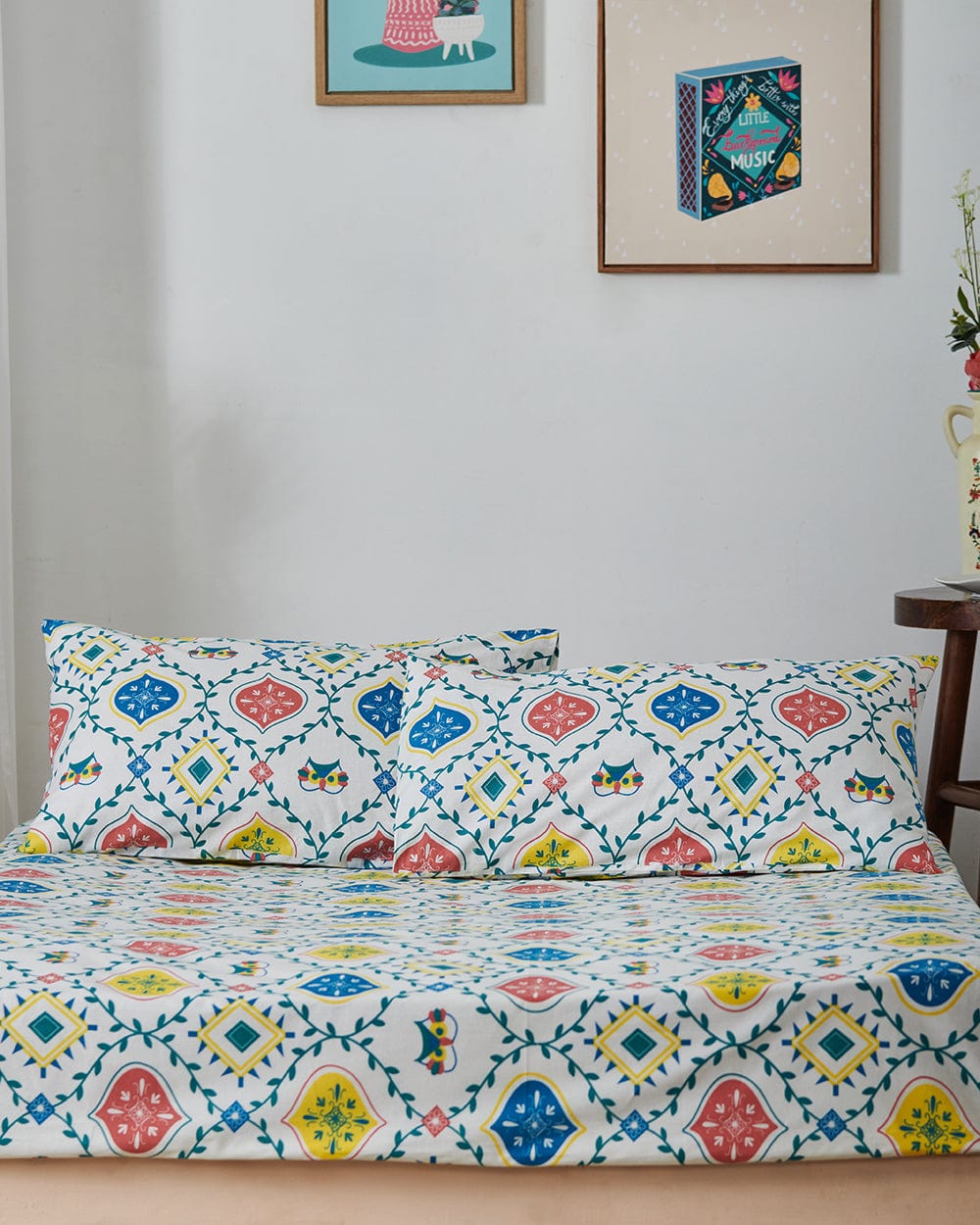 Chumbak TEAL by Chumbak Arctic Owl Bedsheet - Queen size, 136TC