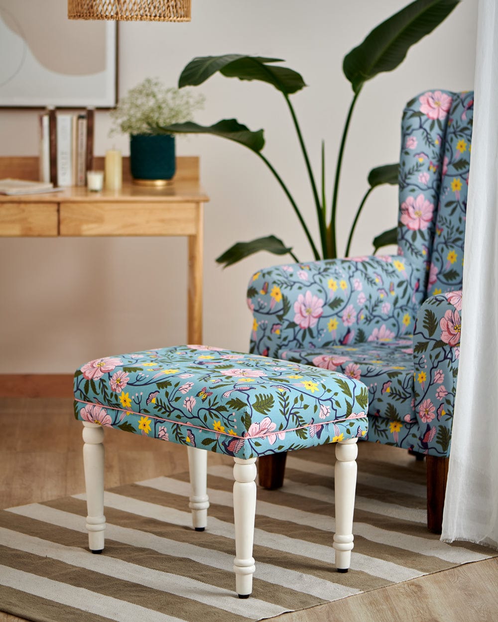 Chumbak Nawaab Bench Small - Spring Bloom