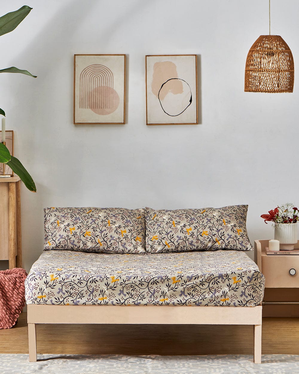 Chumbak TEAL by Chumbak Columbian Birds bedsheet- Queen size, 136TC, Grey