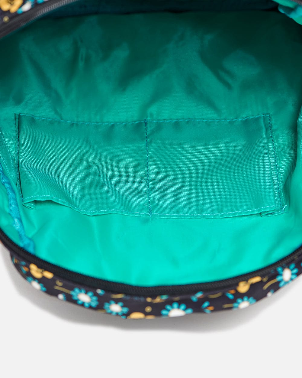 Chumbak Daisy Day Backpack - Black