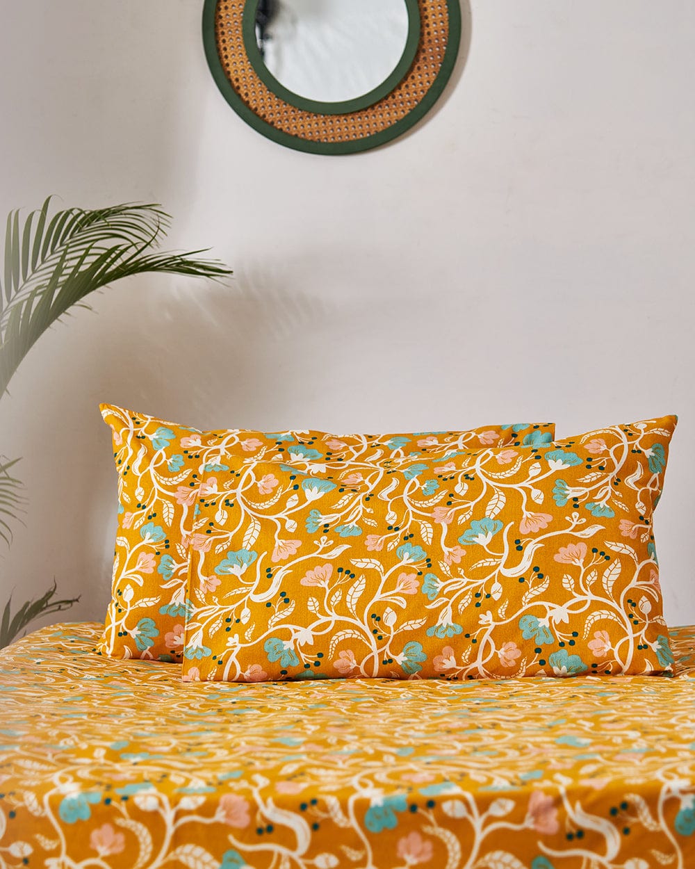 Chumbak TEAL by Chumbak Holland Flower Fields Bedsheet-Queen size, 136TC