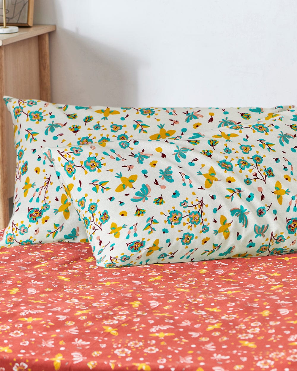 Chumbak TEAL by Chumbak Arizona Hummingbird Bedsheet-Queen size, 136TC