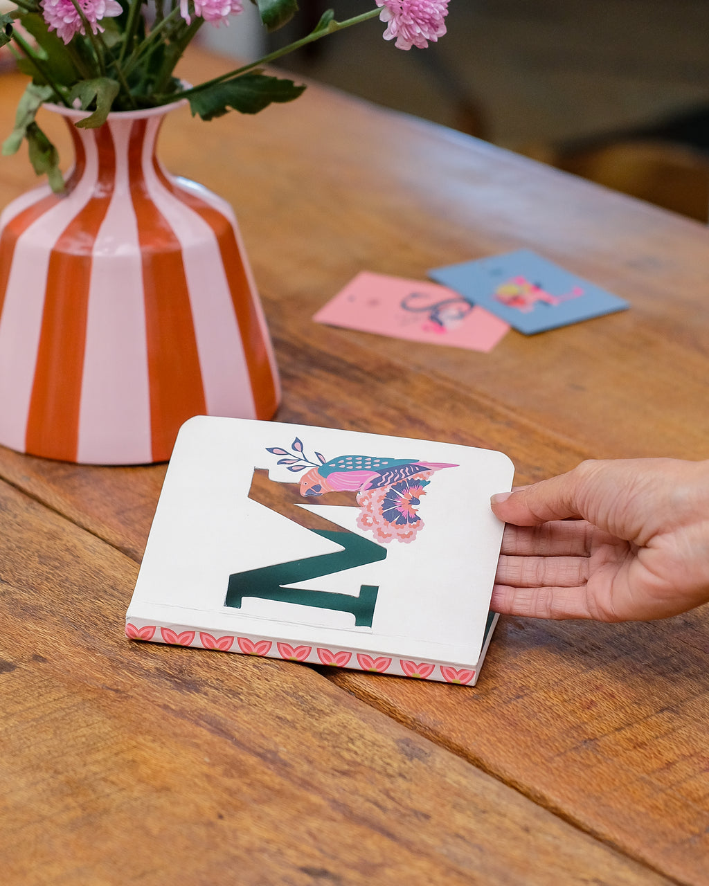 Macaw Notebook – M