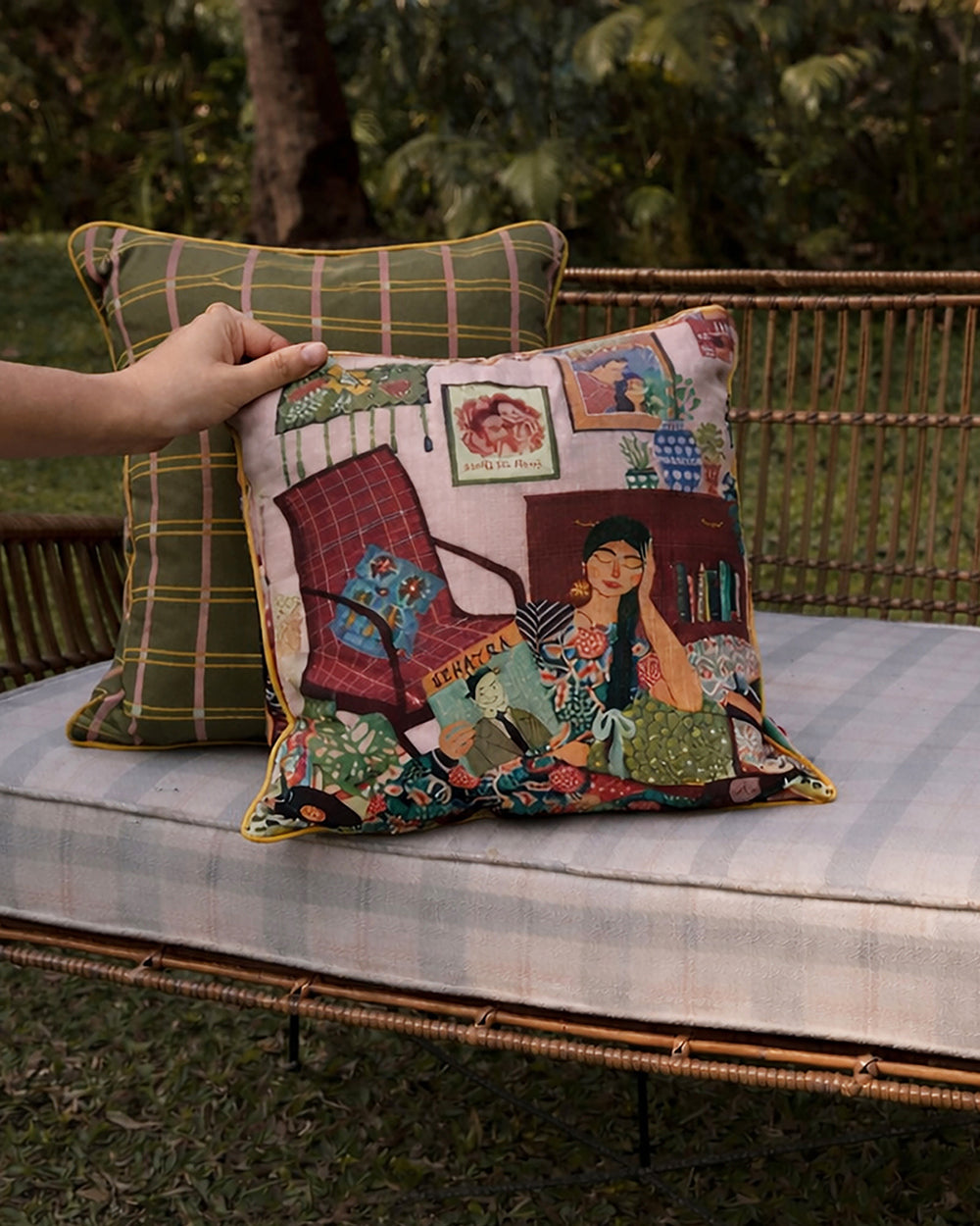 Susegad Cushion Cover
