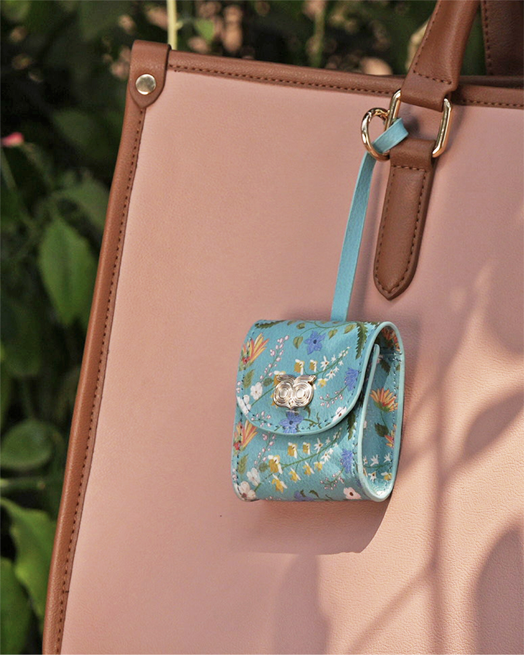 Highlands Air Pod Case Bag Charm | Rare & Wild