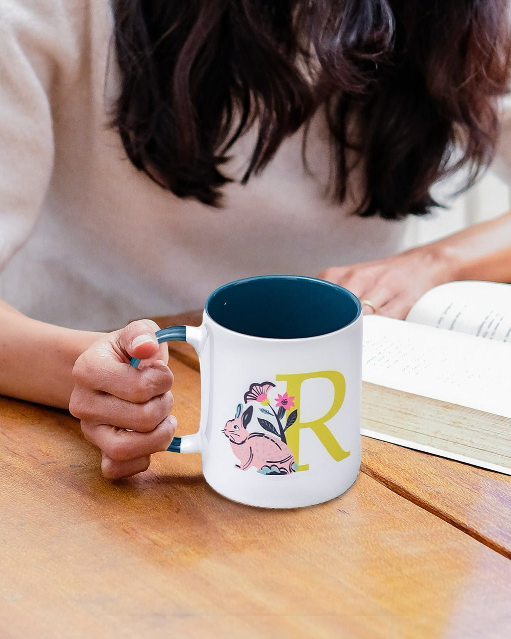 Rabbit Mug – R | Gloss Finish