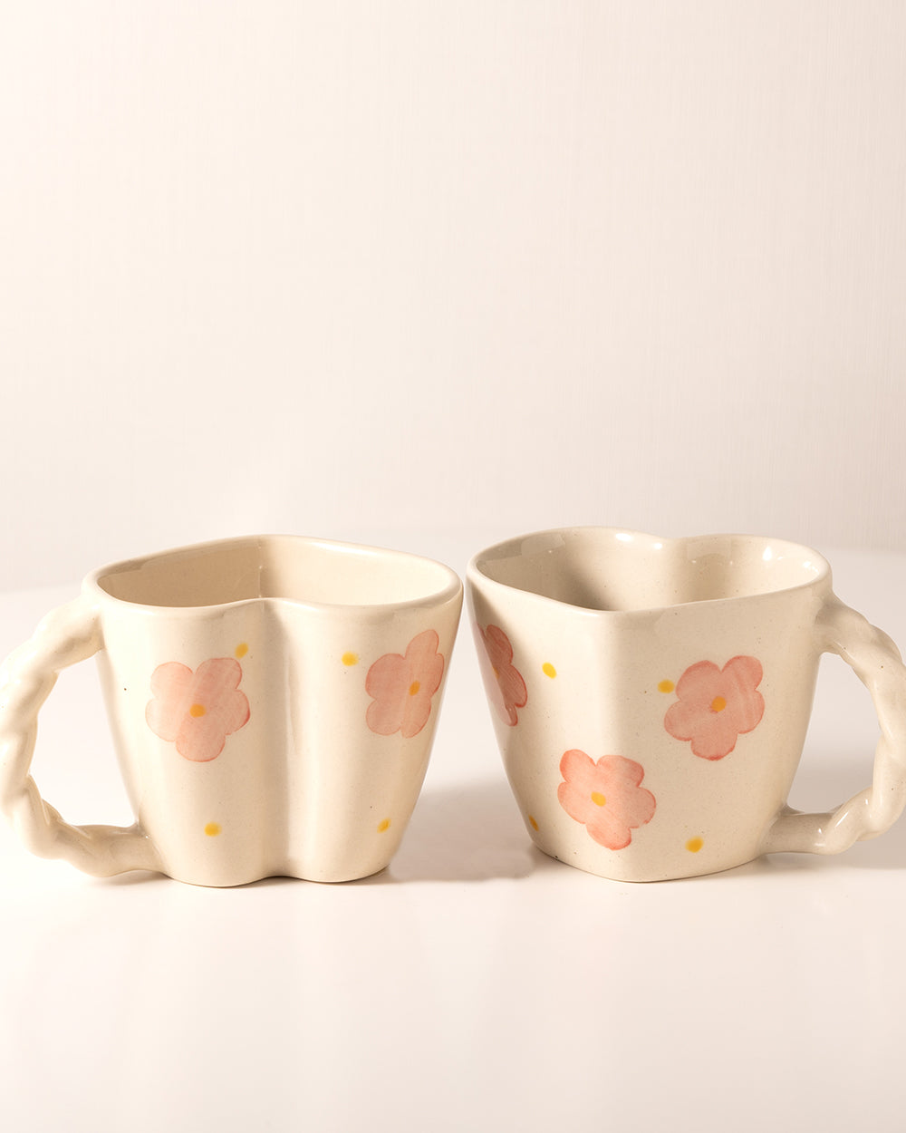 Dil Mil- Heart Shaped mugs set of 2