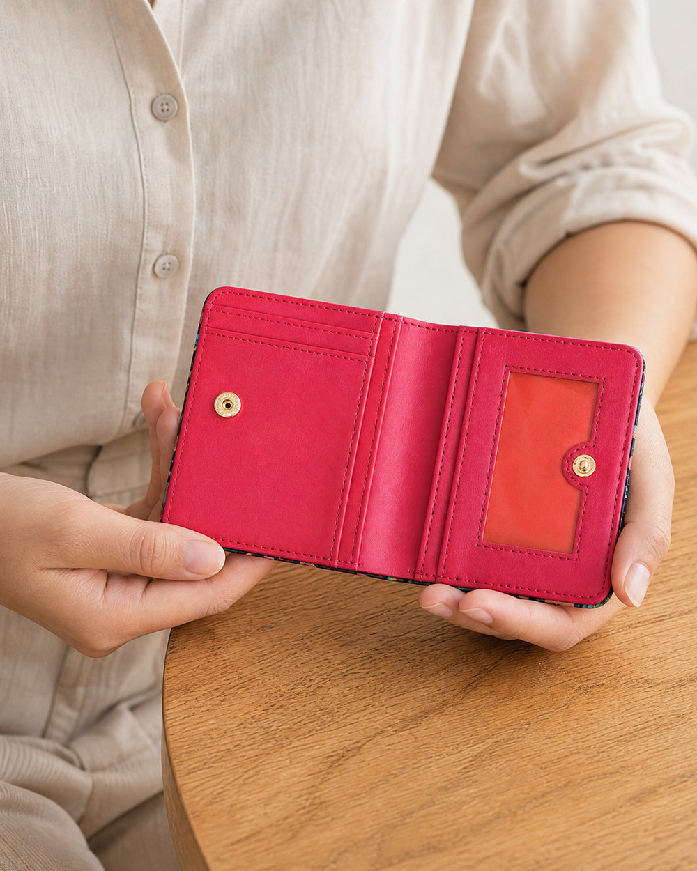 Madagascar Tales Mini Wallet - Blue