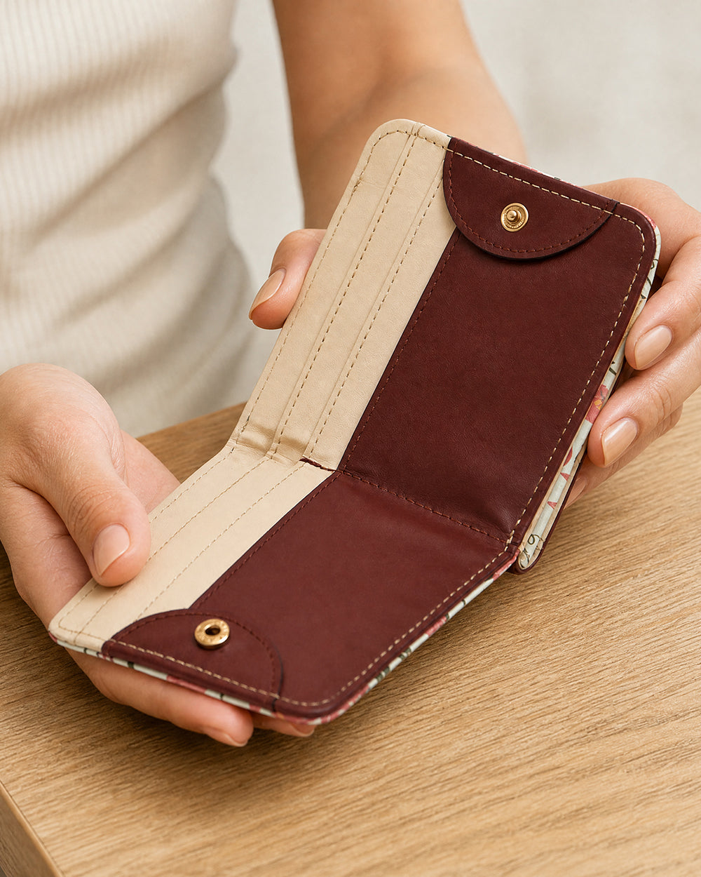 Olive Palm Wallet - Brown