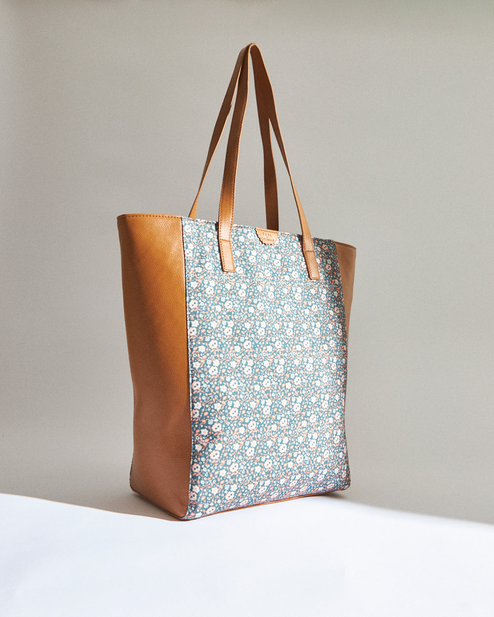 Teal by Chumbak Floral Beds Shopper Tote