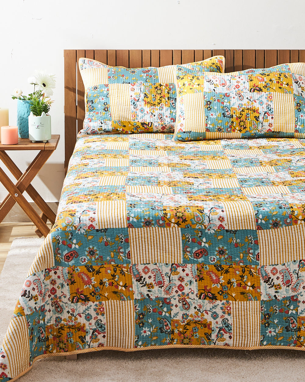 Quilted Cotton Bedspread with Pillow Cases | Pixel Paisley