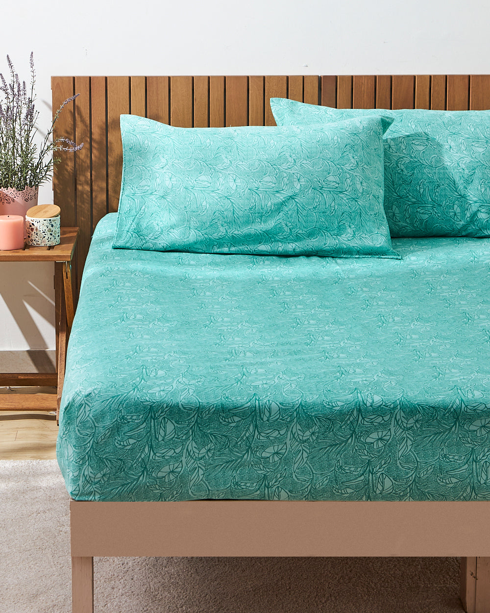 TEAL by Chumbak Classic Tone-on-Tone Bedsheet, Teal - Queen size, 104 TC